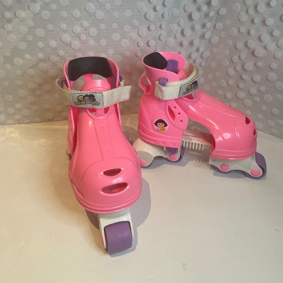 Girls Fisher Price Little People 🛼Roller Skates - Picture 1 of 16